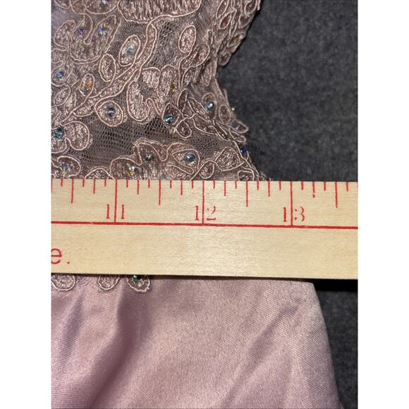 Dancing Queen, Formal Sz Sm Dusty Pink Lace And Rhinestone Bodice With Pockets - Picture 8 of 8